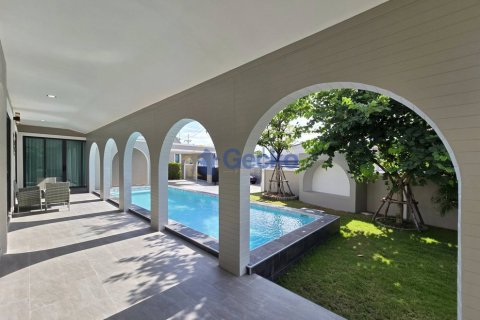 Haus in Pattaya, Thailand 4 Schlafzimmer № 196262 - Foto 28