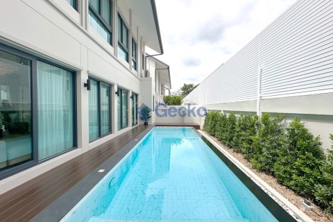 Maison à Pattaya, Thaïlande 4 chambres № 196266