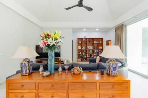 Villa in Hua Hin, Thailand 3 bedrooms № 154538 - photo 10