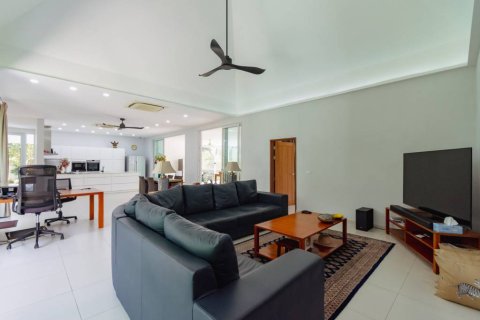 Villa in Hua Hin, Thailand 3 bedrooms № 154538 - photo 4
