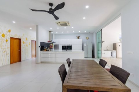 Villa in Hua Hin, Thailand 3 bedrooms № 154538 - photo 8