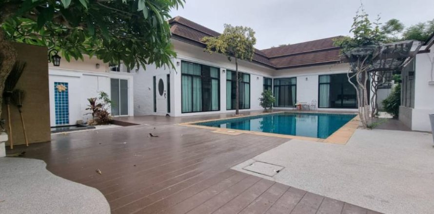 Villa à Pattaya, Thaïlande 4 chambres № 154540