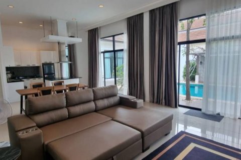 Villa à Pattaya, Thaïlande 4 chambres № 154540 - photo 2