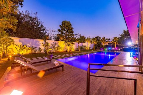 Villa in Hua Hin, Thailand 7 bedrooms № 154535 - photo 5