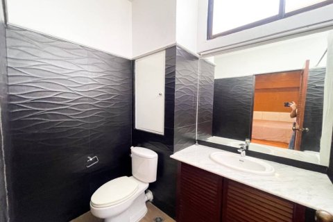 Condo à Bangkok, Thaïlande, 2 chambres № 154536 - photo 8