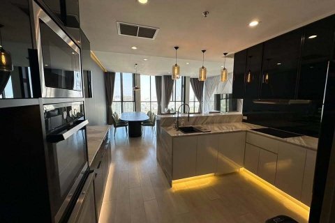 Condo à Pathum Wan, Bangkok, Thaïlande, 2 chambres  № 140008 - photo 8