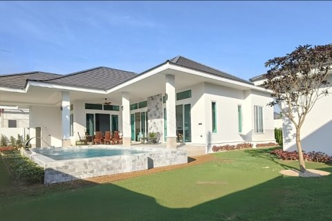 Villa in Hua Hin, Thailand 3 Schlafzimmer № 165003 - Foto 23