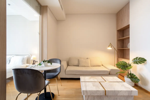 Studio dans le Condo à Khlong Toei, Bangkok, Thaïlande  № 158250 - photo 1