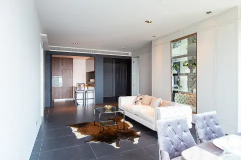 Кондоминиум с 2 спальнями в Патхум Ване, Бангкок, Таиланд № 158252 - фото 3