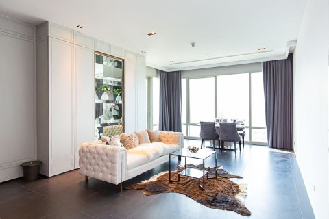 Кондоминиум с 2 спальнями в Патхум Ване, Бангкок, Таиланд № 158252 - фото 2