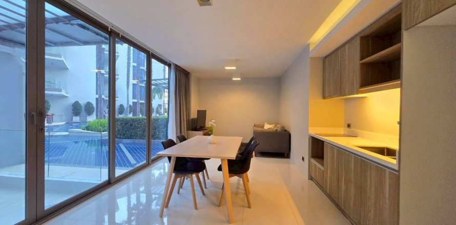 Кондоминиум с 2 спальнями в Хуа Хине, Таиланд № 158253