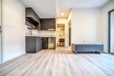 Condo in Huai Khwang, Bangkok, Thailand, 2 bedrooms  № 114295 - photo 8