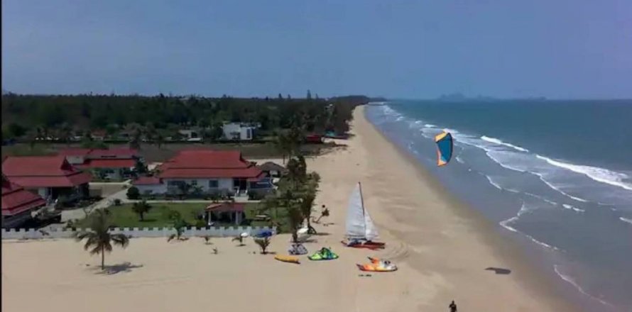 Вилла в Прачуапкхирикхане, Таиланд с 4 спальнями  № 114292