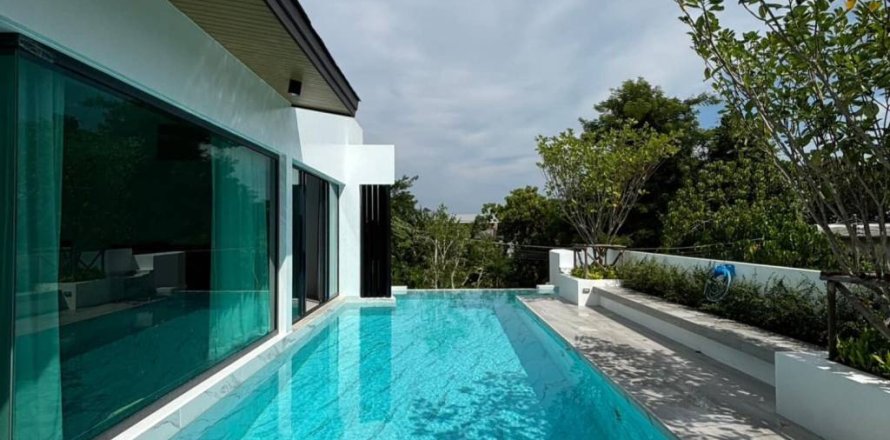 Villa in Phuket, Thailand 3 bedrooms № 114294