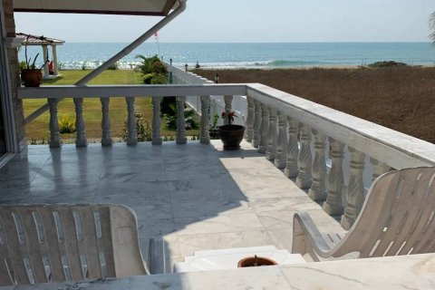 Villa in Prachuap Khiri Khan, Thailand 4 bedrooms № 114293 - photo 5