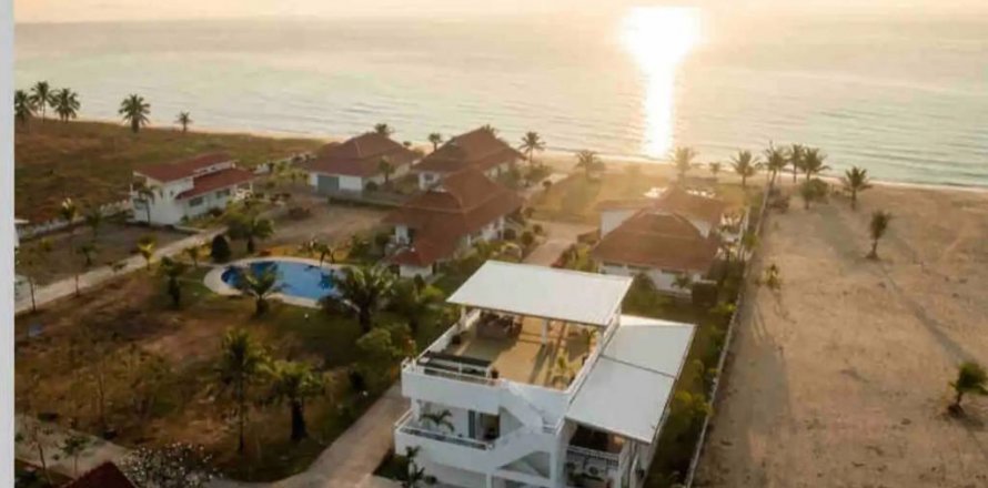 Вилла в Прачуапкхирикхане, Таиланд с 6 спальнями № 114296