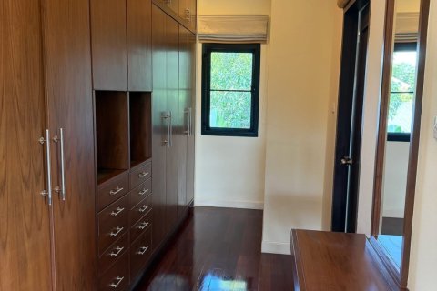House in Hang Dong, Thailand 4 bedrooms № 154922 - photo 11