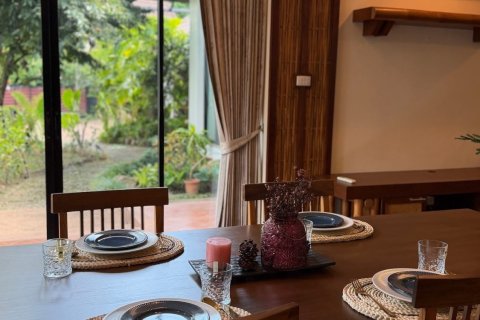 House in Hang Dong, Thailand 4 bedrooms № 154922 - photo 6