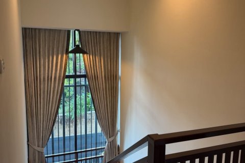 House in Hang Dong, Thailand 4 bedrooms № 154922 - photo 16