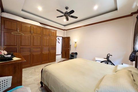 House in Kathu, Thailand 2 bedrooms № 154919 - photo 8