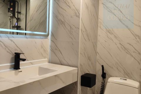 Кондоминиум с 2 спальнями в Хуай Кванге, Бангкок, Таиланд № 154921 - фото 12