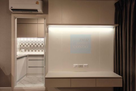 Кондоминиум с 2 спальнями в Хуай Кванге, Бангкок, Таиланд № 154921 - фото 10