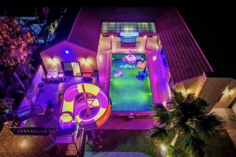 Вилла в Паттайе, Таиланд с 4 спальнями  № 151850 - фото 11