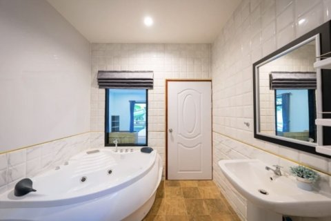 Вилла в Паттайе, Таиланд с 4 спальнями  № 151850 - фото 12