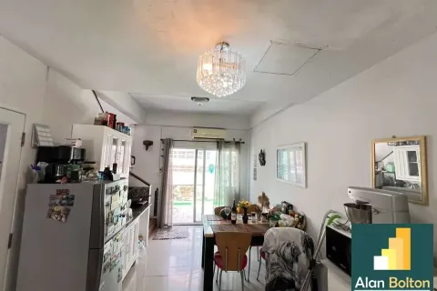 Adosado de 2 dormitorios en Pattaya, Tailandia № 211242 - foto 5