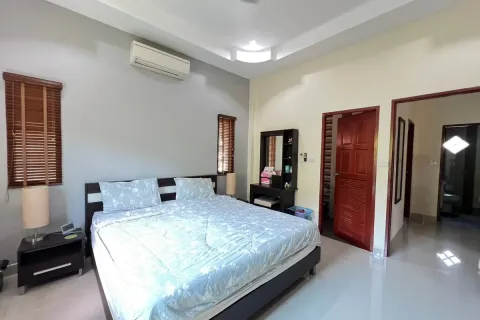 Adosado de 2 dormitorios en Pattaya, Tailandia № 211242 - foto 21