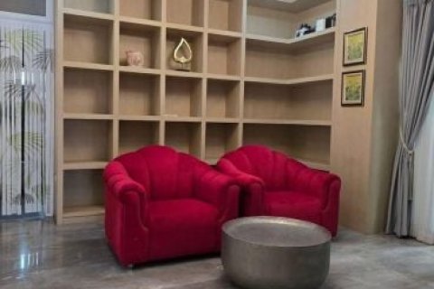 House in Pattaya, Thailand 4 bedrooms № 145757 - photo 13