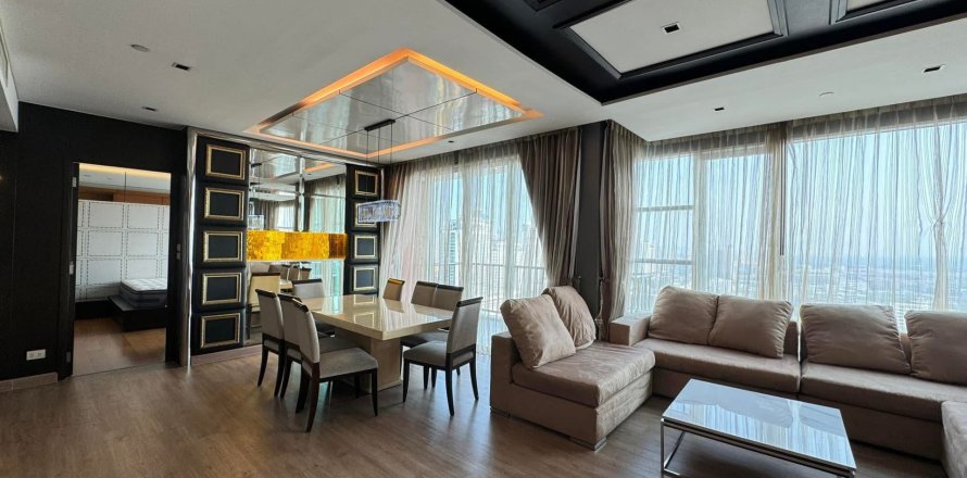 Condo in Khlong Toei, Bangkok, Thailand, 3 bedrooms  № 158440