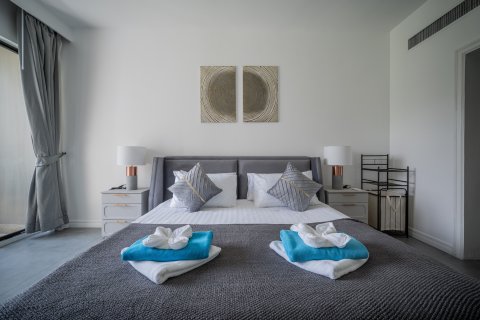 Condo in Phuket, Thailand, 2 bedrooms  № 158435 - photo 2