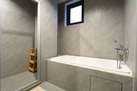 Кондоминиум с 2 спальнями в Клонг Тоэй, Бангкок, Таиланд № 151299 - фото 9