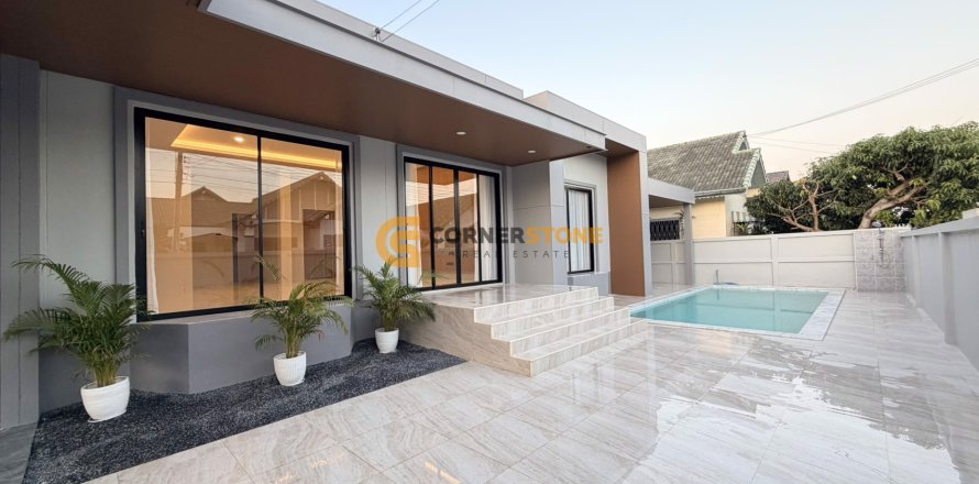 Studio in Pattaya, Thailand № 161403