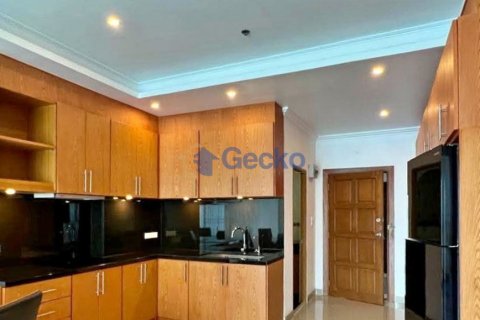 Condo in Pattaya, Thailand, 1 bedroom  № 199584 - photo 6