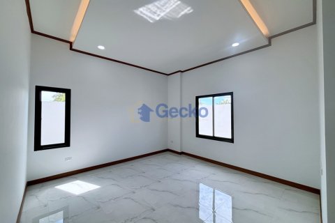 House in Pattaya, Thailand 3 bedrooms № 199588 - photo 15