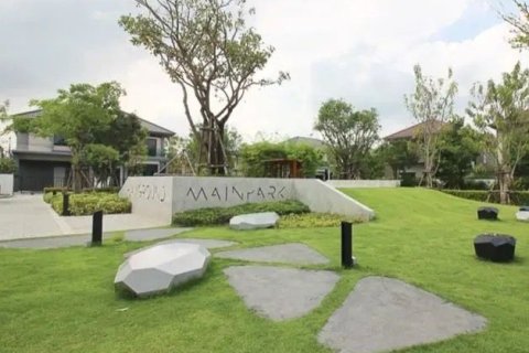 House in Nonthaburi, Thailand 4 bedrooms № 148298 - photo 15