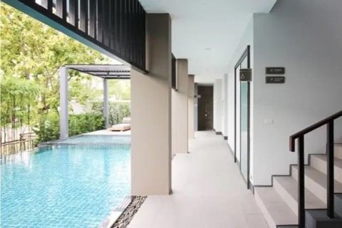 House in Nonthaburi, Thailand 4 bedrooms № 148298 - photo 12