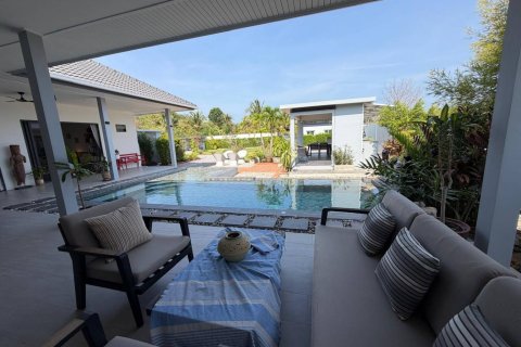 Villa in Hua Hin, Thailand 3 bedrooms № 233970 - photo 12