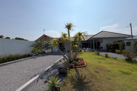 Villa in Hua Hin, Thailand 3 bedrooms № 233970 - photo 2
