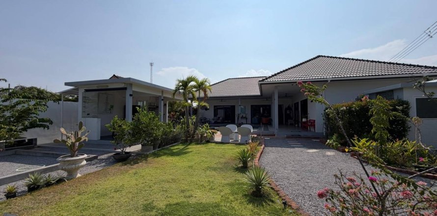 Villa in Hua Hin, Thailand 3 bedrooms № 233970