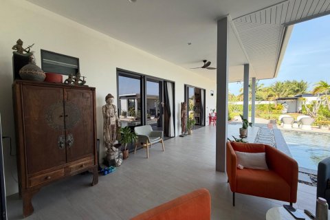 Villa in Hua Hin, Thailand 3 bedrooms № 233970 - photo 4