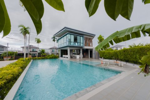 Villa in Phuket, Thailand 3 bedrooms № 233965 - photo 20