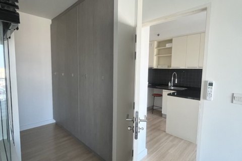 Studio in the Condo in Sathon, Bangkok, Thailand  № 173681 - photo 17