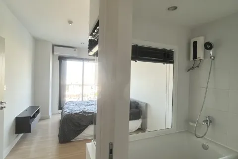 Studio in the Condo in Sathon, Bangkok, Thailand  № 173681 - photo 7