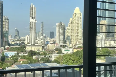 Studio in the Condo in Sathon, Bangkok, Thailand  № 173681 - photo 2