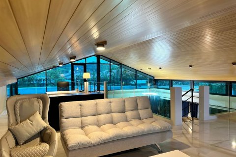 Villa in Phuket, Thailand 4 bedrooms № 173683 - photo 11