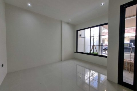 Townhouse in Phuket, Thailand 2 bedrooms № 173680 - photo 10