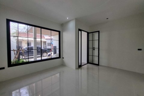 Townhouse in Phuket, Thailand 2 bedrooms № 173680 - photo 11